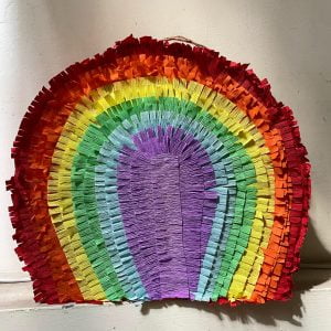 pinata cầu vồng