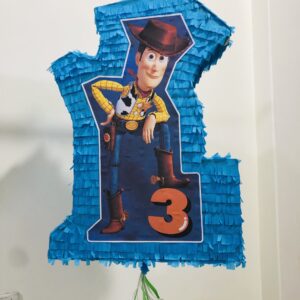 Pinata Woody