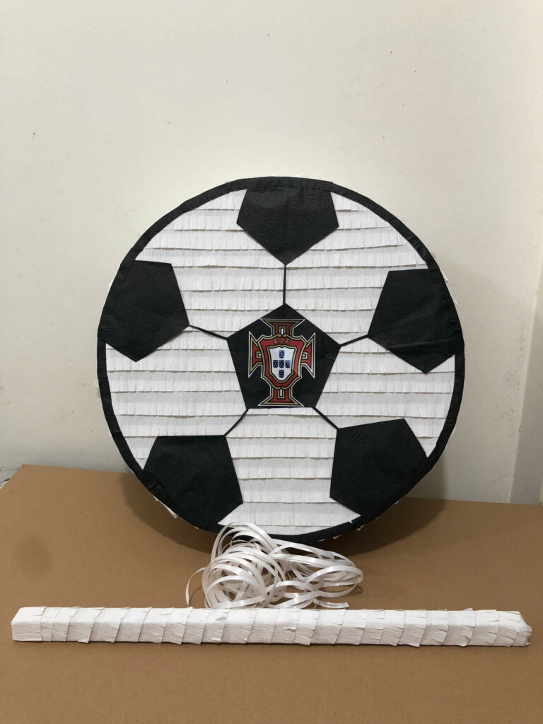 z5754706070192 efcdaa92f1b82d1210cfeb367dc74610 pinata for boys,boy birthday pinata,pinata hanoi 12 Football pinata for boys