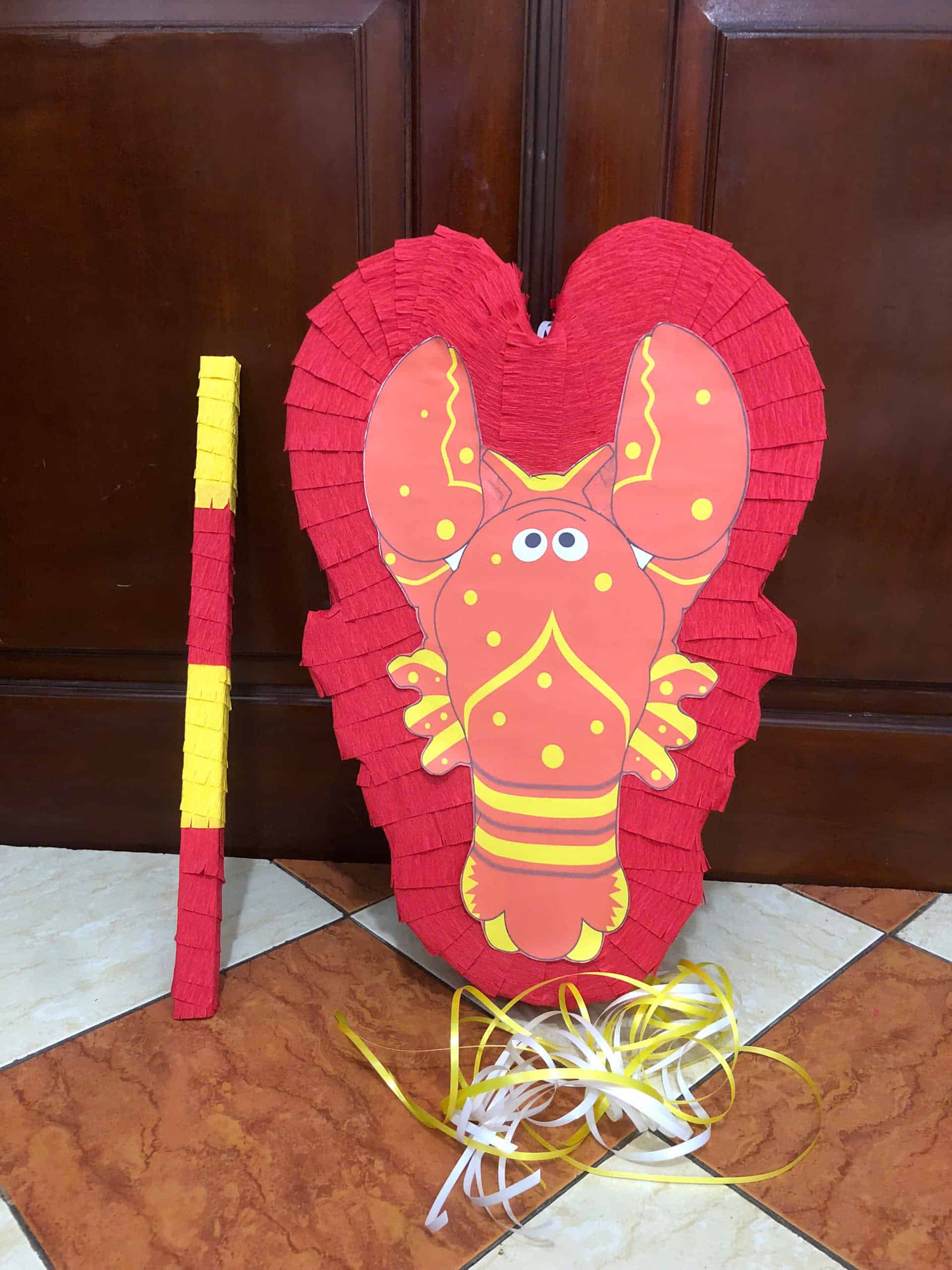 Pinata Tôm hùm khổng lồ