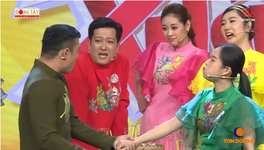 ngam nuoc nhin cuoi.png710710 tiệc sinh nhật 19 ngam nuoc nhin cuoi.png710710 tiệc sinh nhật